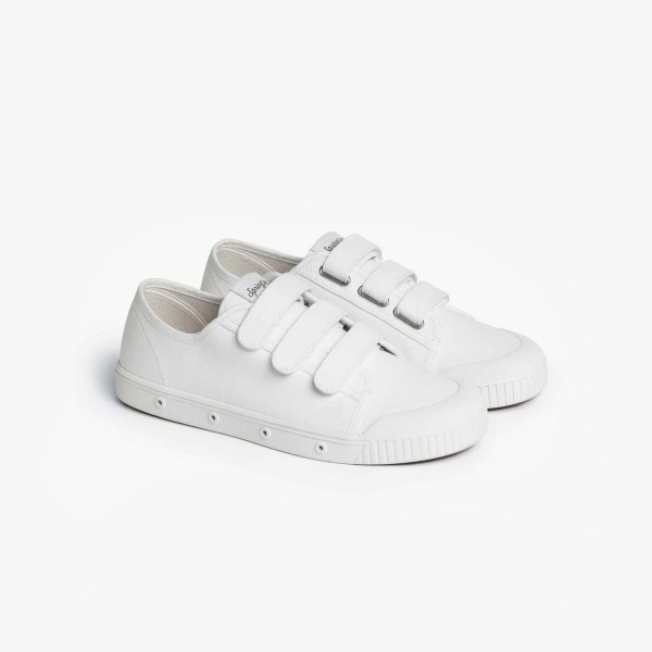 white low top sneakers