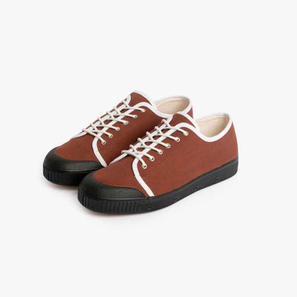 brown low top trainers